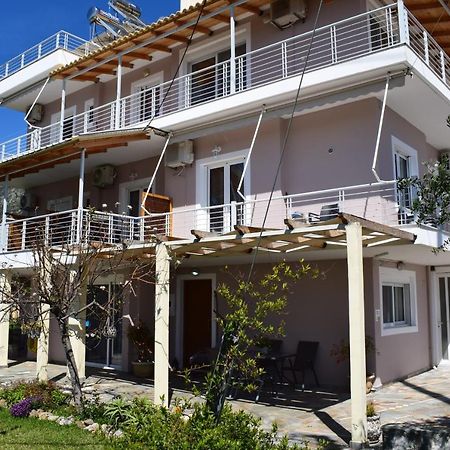 Studio Holiday Kalamata Apartment Ngoại thất bức ảnh