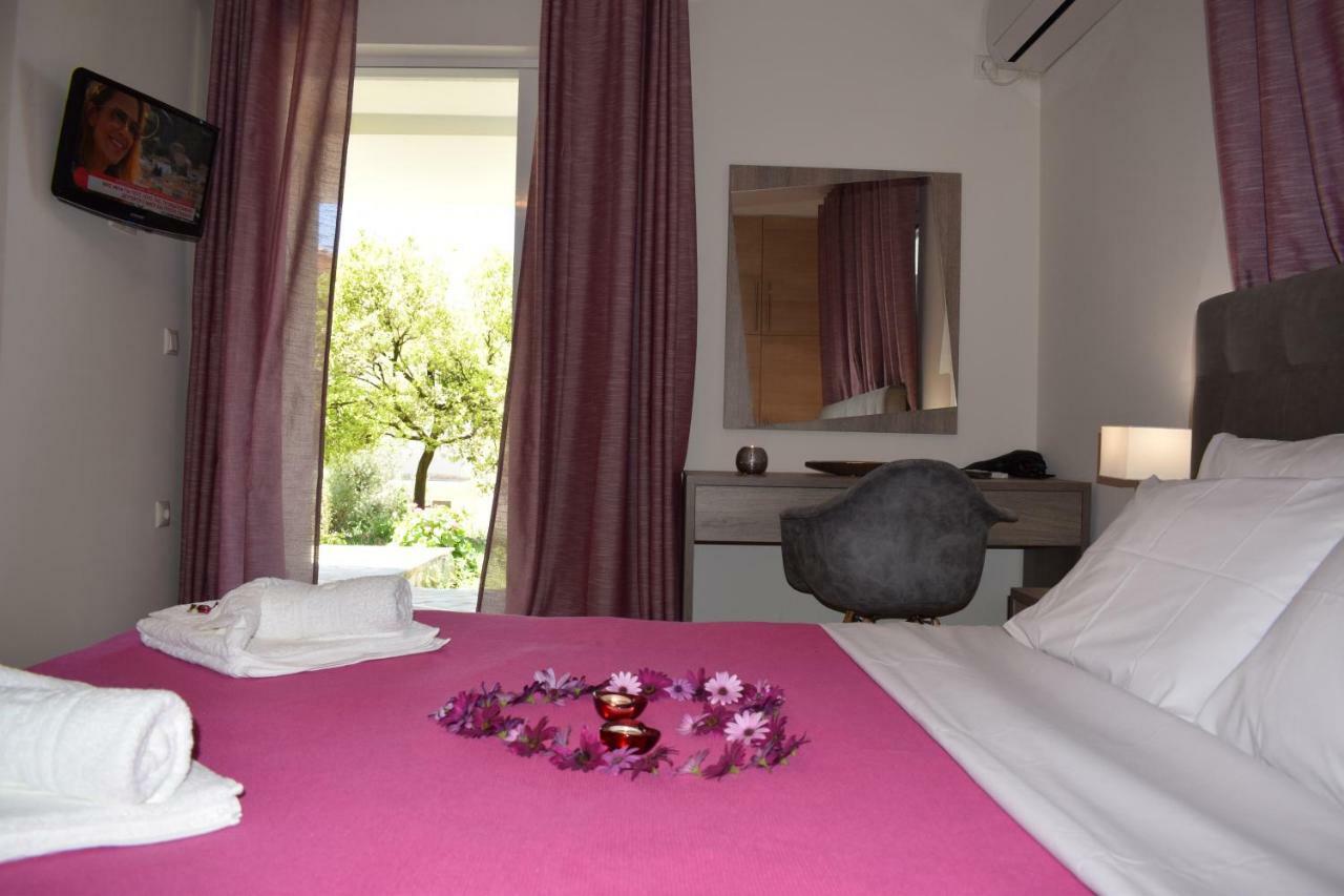 Studio Holiday Kalamata Apartment Ngoại thất bức ảnh